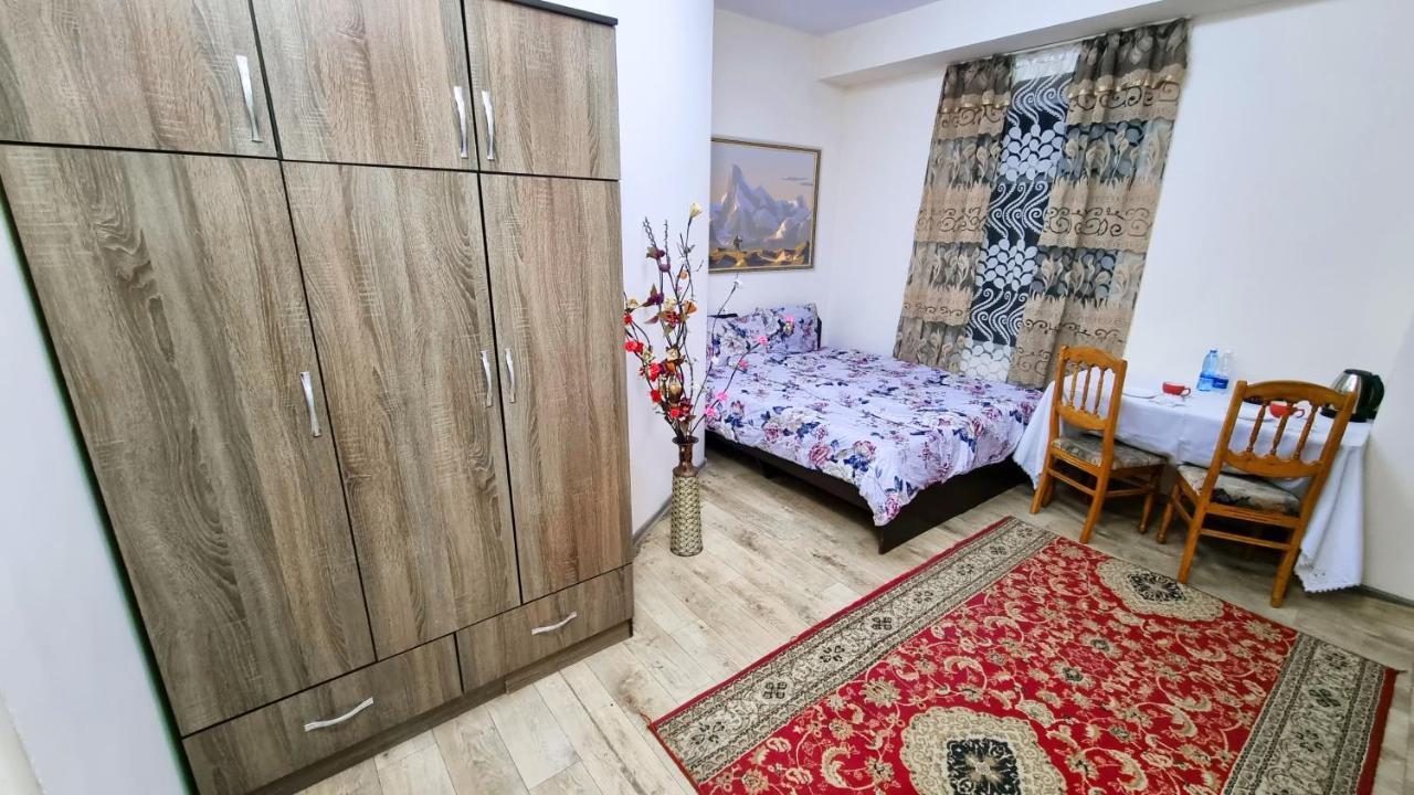 بيشكيك Da! Hotel المظهر الخارجي الصورة